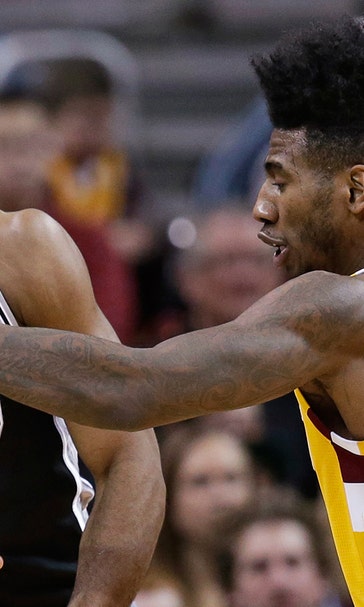Spurs defense struggles in road loss to Cavaliers